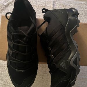 AX52 TRIPLE BLACK TRAIL SHOE BY ADIDAS SIZE 8.5 MEN’S… NEW